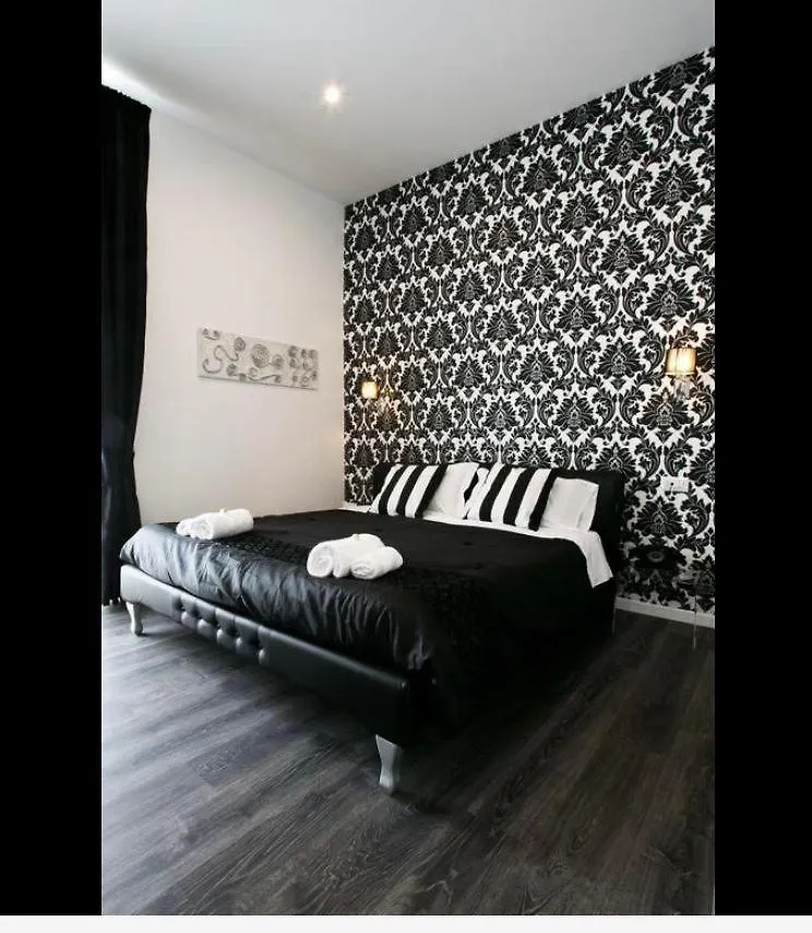 Rome Key Luxury House Hotell 3*,